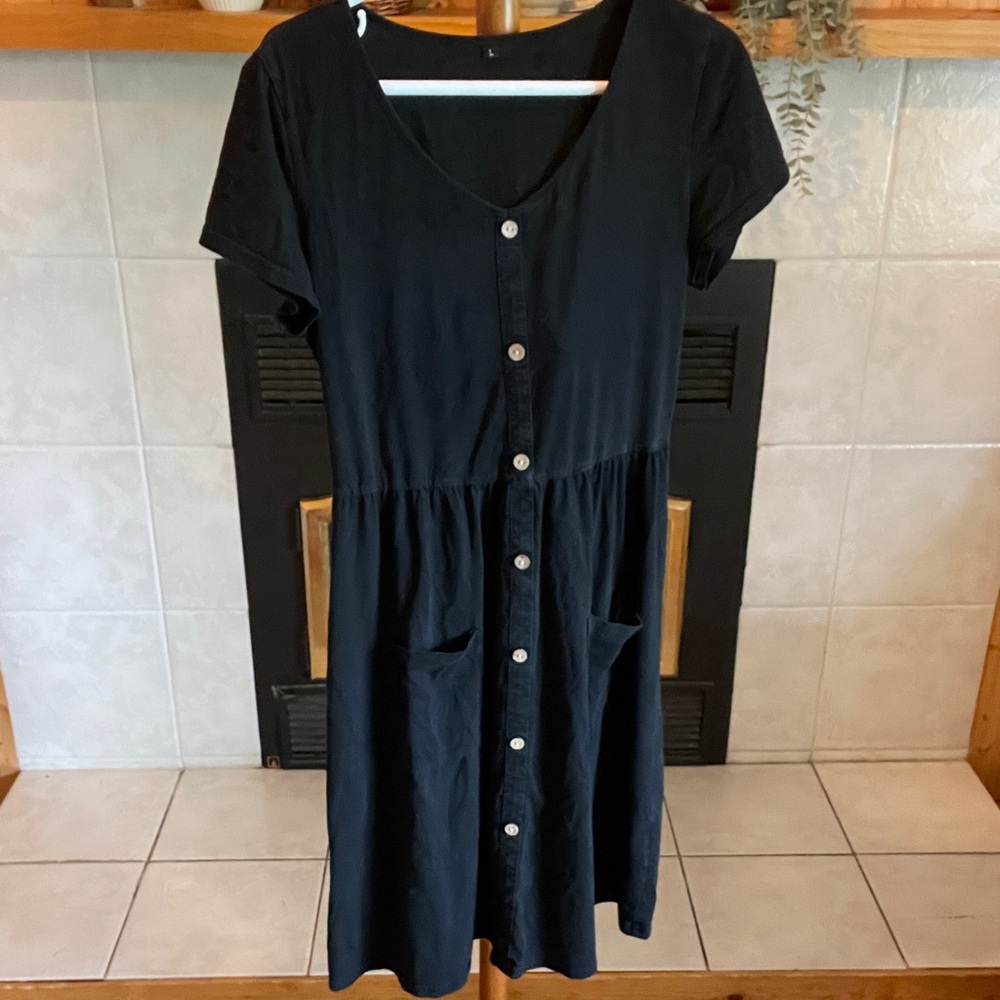 Women's Black Button-Front Short Sleeve Dress with Pockets